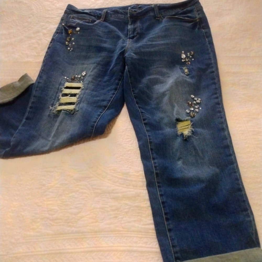 Girlfriend Jeans with silver rhinestones